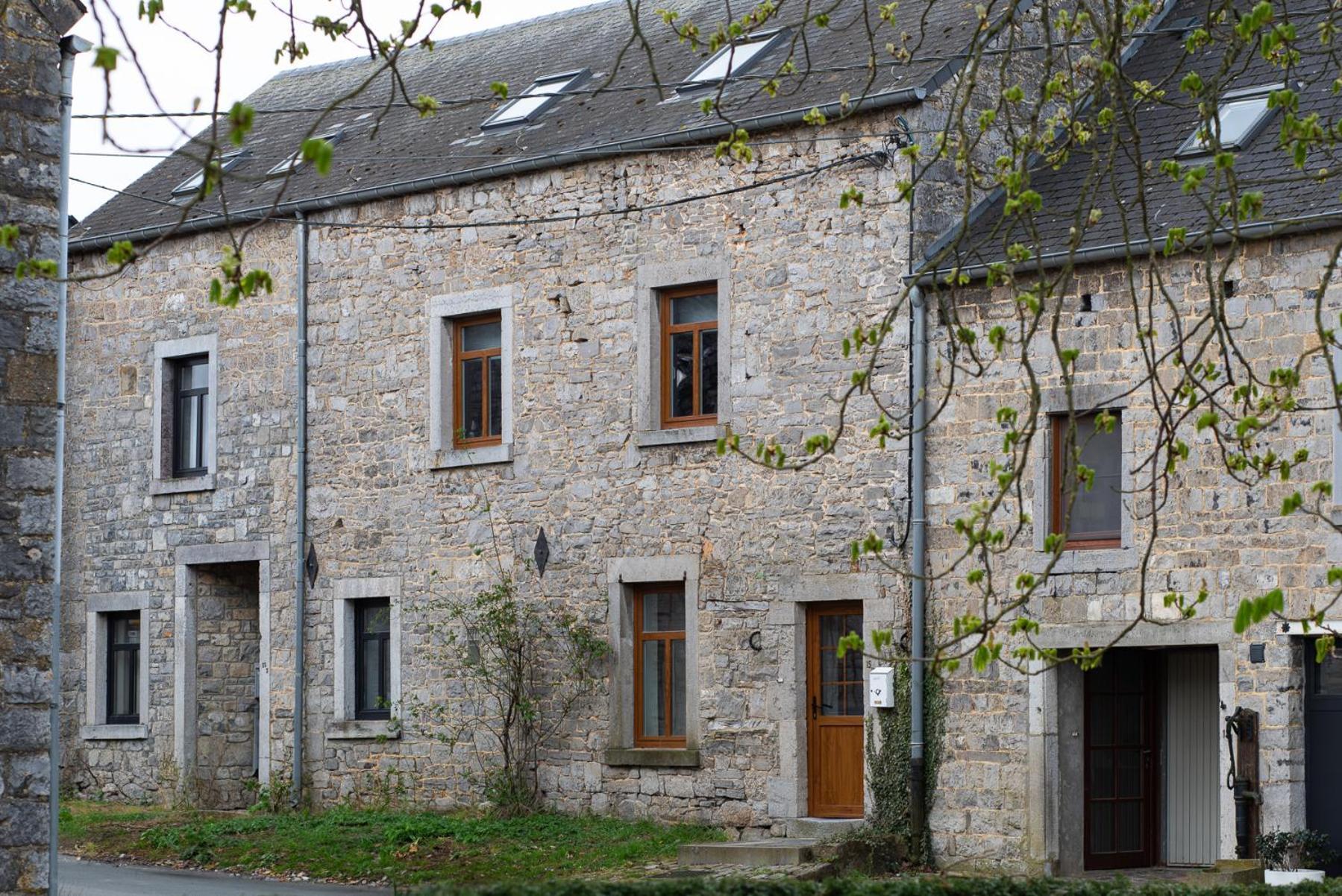 Maisons De Vacances Le Vieux Marronnier Динант Екстериор снимка